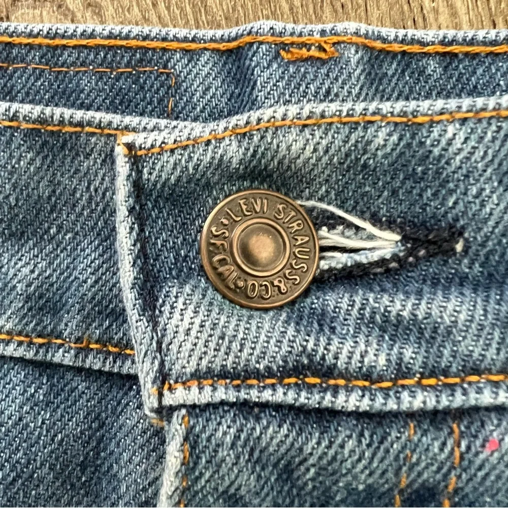 Vintage 80s LEVI’S Orange Tab 20508 0914 Cuffed Denim Jean Shorts 33”